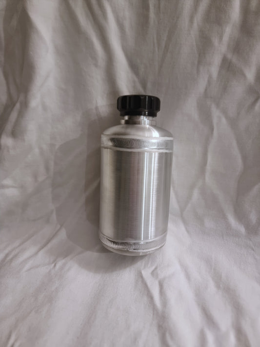 Aluminium universal reservoir