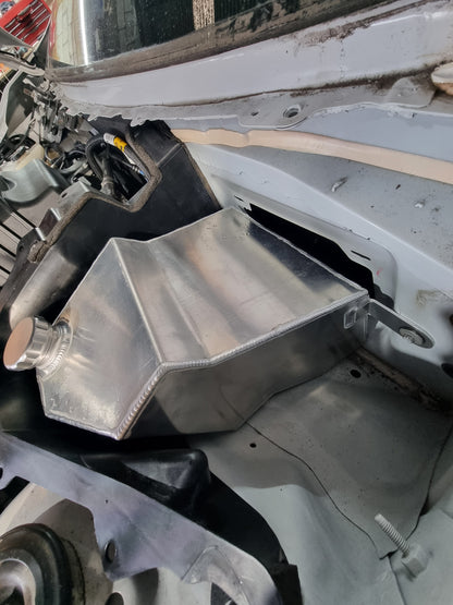 gts ve/vf commodore intercooler reservoir tank